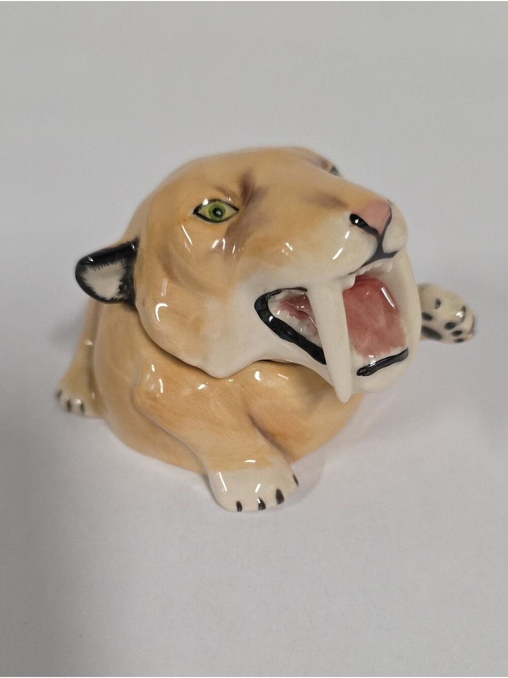 Kevin Francis "Signed" Face Pots 2001, Claw The Sabre Tooth, Collectibles